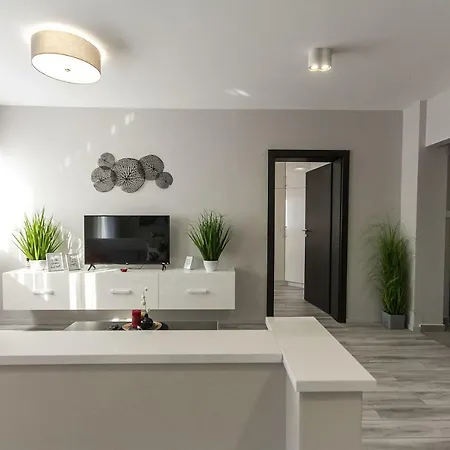 Grey شقة *