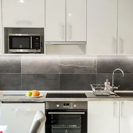 Grey شقة